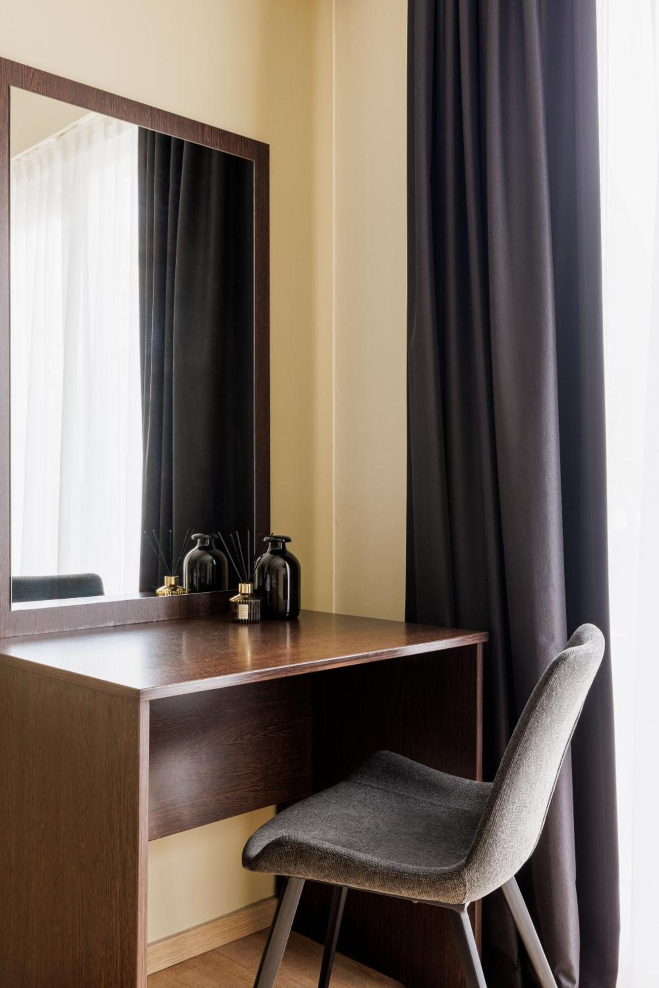 Hotel Corner House By Wp Hotels Blankenberge Bagian luar foto