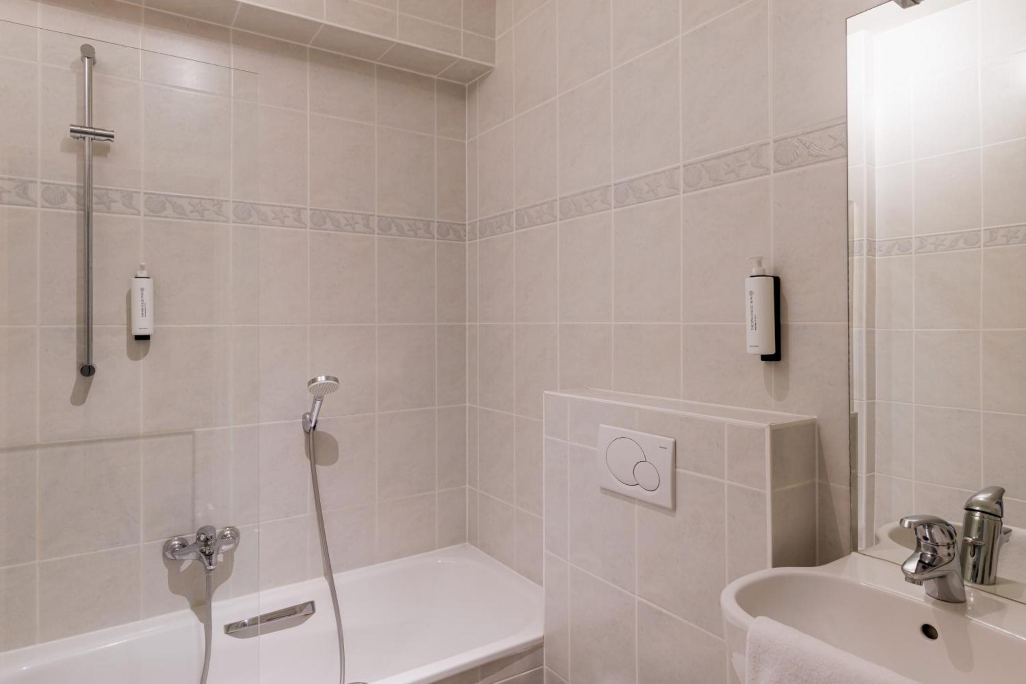 Hotel Corner House By Wp Hotels Blankenberge Bagian luar foto